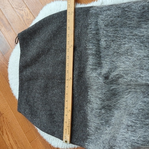 HALSTON textured skirt xs - Picture 9 of 10